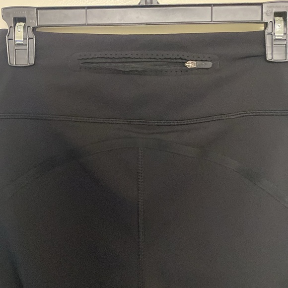 Lululemon Workout Capri’s Size 26 inch waist - Picture 2 of 4